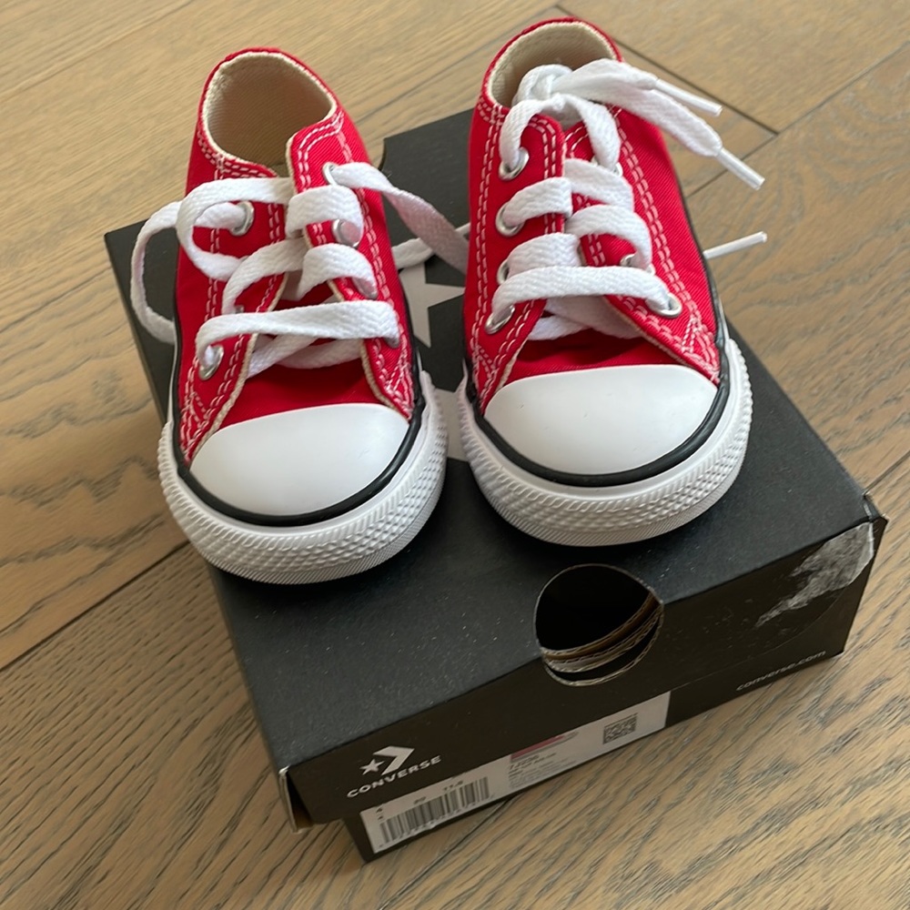 New converse baby shoes red size 4